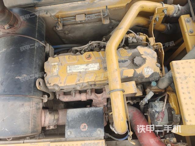 氣門(mén)室蓋螺絲特寫(xiě)(上車(chē)部件) 氣門(mén)室蓋螺絲特寫(xiě)(上車(chē)部件)