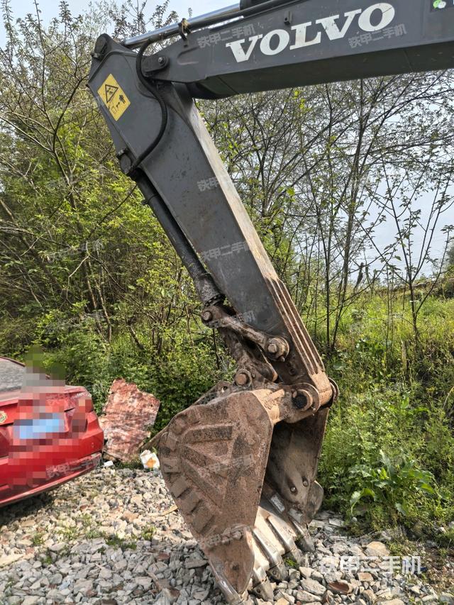 小臂整體左后（工作和回轉(zhuǎn)裝置）