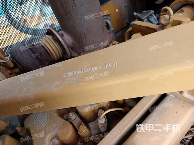 駕駛室操作臺（設備外觀及核心部件）