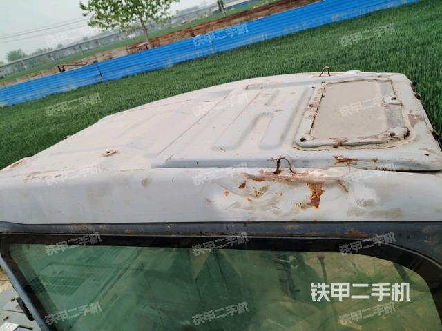 駕駛室頂部俯視（上車部件）