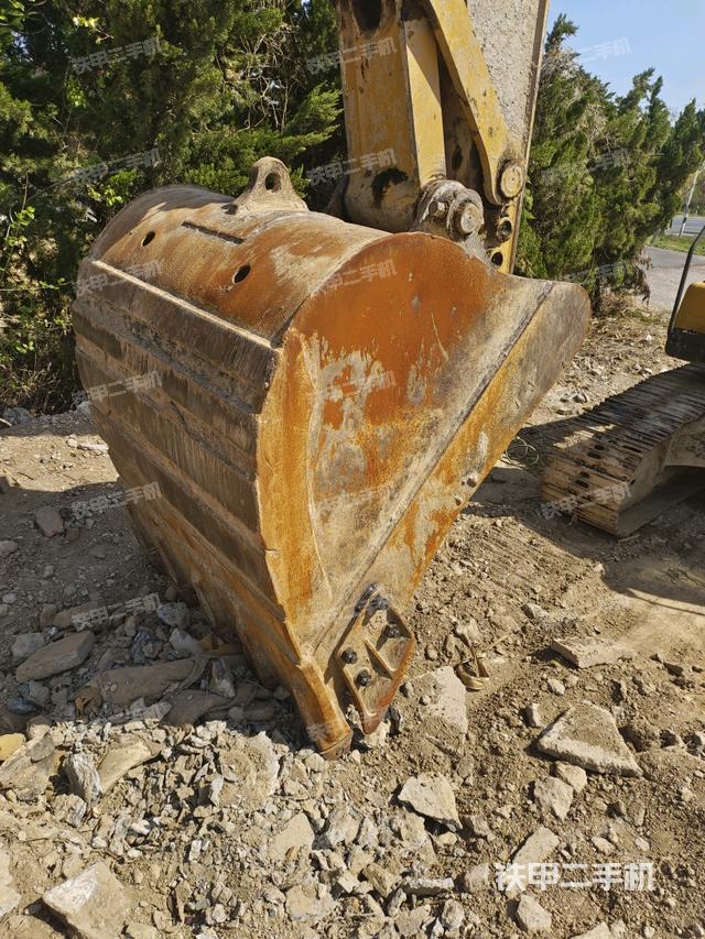 鏟斗右后整體（工作和回轉裝置）