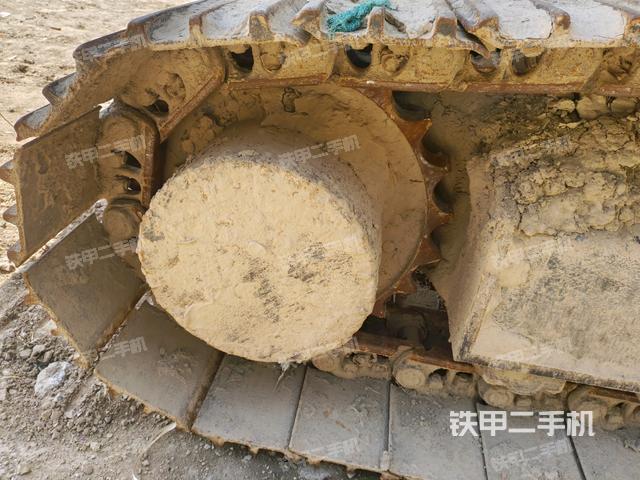 右驅動輪（行走機構）