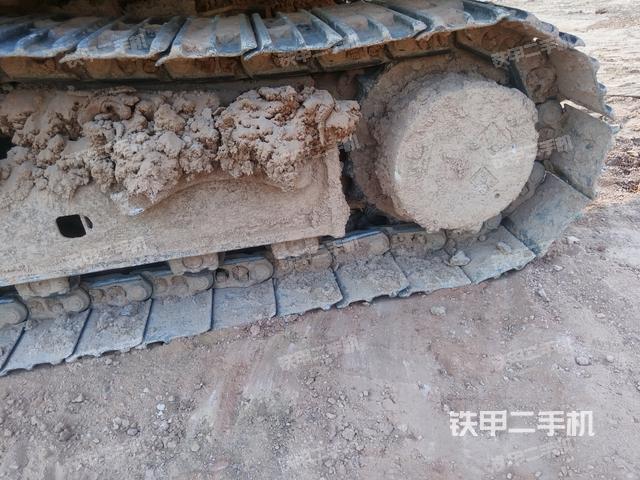 左驅(qū)動(dòng)輪（行走機(jī)構(gòu)）