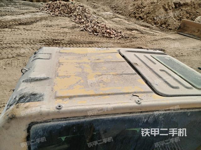 駕駛室頂部俯視(上車部件) 駕駛室頂部俯視(上車部件)