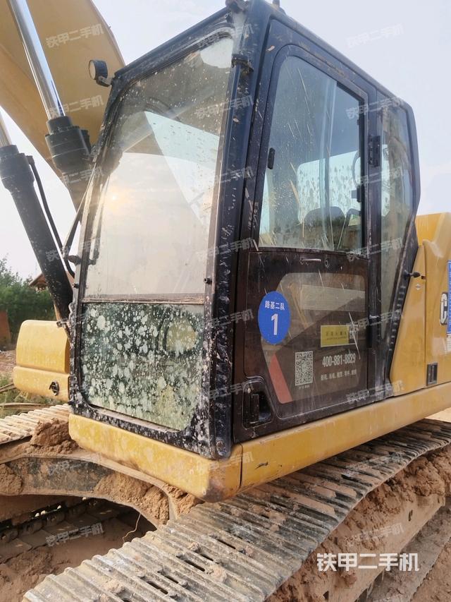 駕駛室左前45度（駕駛室部分）