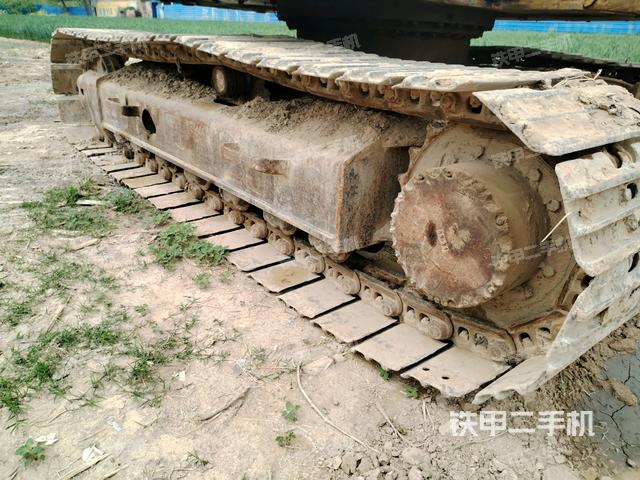 右側(cè)履帶整體（行走機構(gòu)）