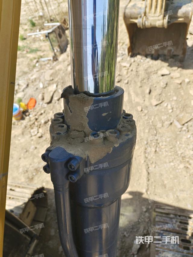 大臂油缸整體?豎拍（工作和回轉裝置）