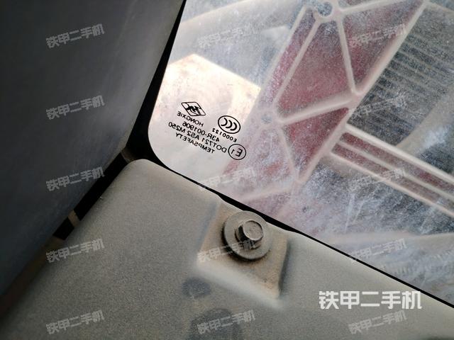 后窗玻璃角標(biāo)(駕駛室部分) 后窗玻璃角標(biāo)(駕駛室部分)