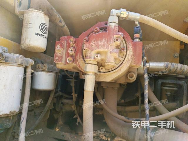 液壓泵斜45?左（大件艙室）