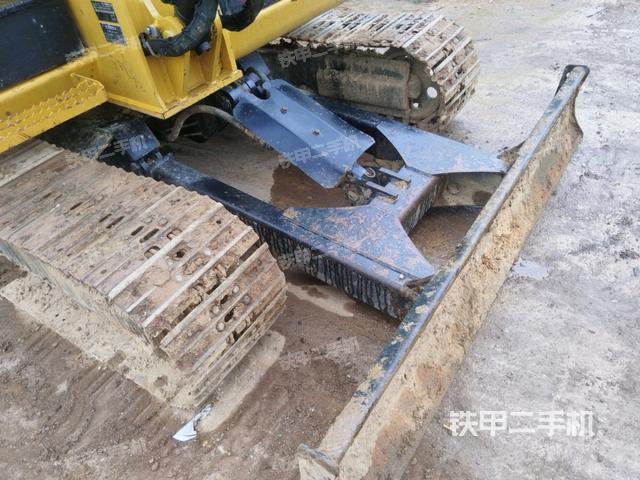小臂整體右前(工作和回轉(zhuǎn)裝置) 小臂整體右前(工作和回轉(zhuǎn)裝置)