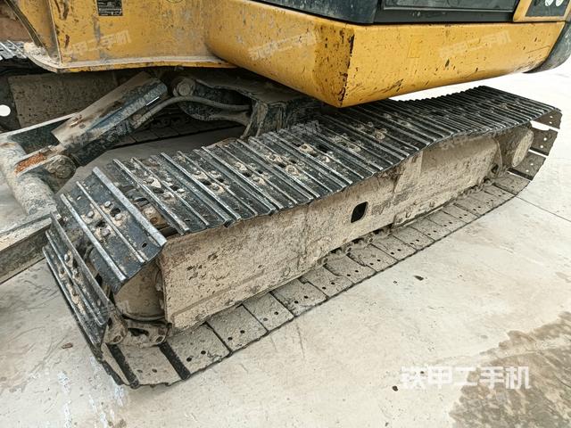 單側(cè)履帶整體（整機(jī)外觀）