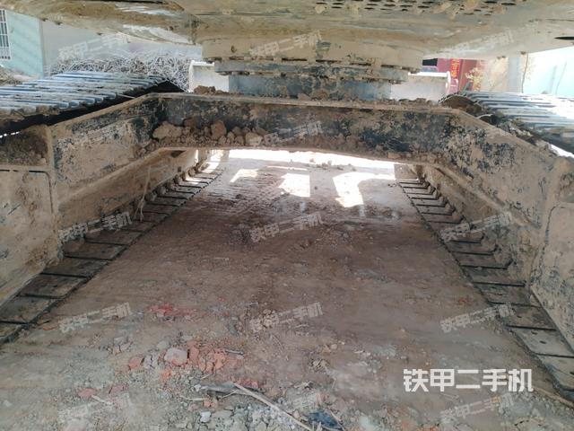 轉盤和下車架正前（工作和回轉裝置）