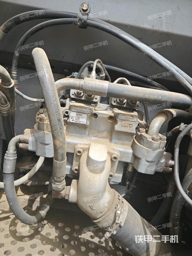 液壓泵室（大件艙室）