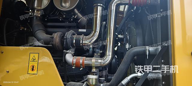 發(fā)動機右側(cè)(整機外觀及大件) 發(fā)動機右側(cè)(整機外觀及大件)