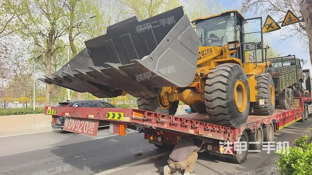 工作裝置整體(整機外觀及大件) 工作裝置整體(整機外觀及大件)