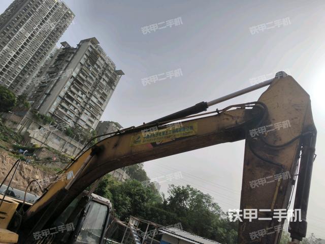 大臂整體?右側(cè)(工作和回轉(zhuǎn)裝置) 大臂整體?右側(cè)(工作和回轉(zhuǎn)裝置)