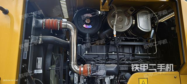 發(fā)動機左側(cè)(整機外觀及大件) 發(fā)動機左側(cè)(整機外觀及大件)