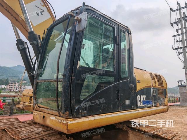 駕駛室整體（整機(jī)外觀）