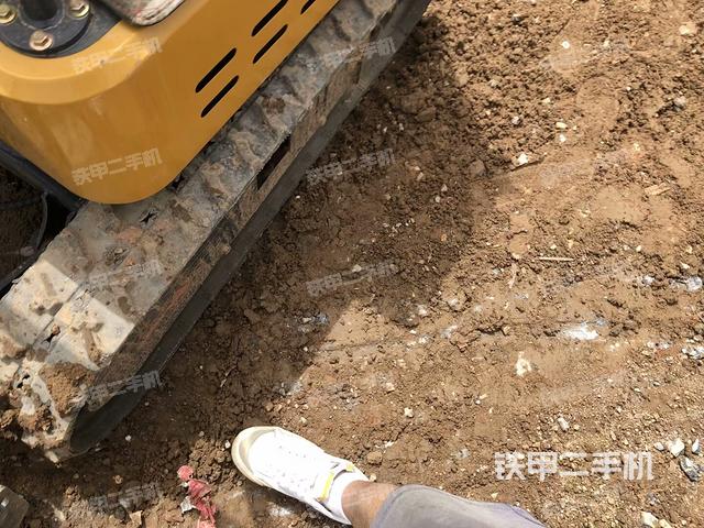 大臂整體?右側(cè)(工作和回轉(zhuǎn)裝置) 大臂整體?右側(cè)(工作和回轉(zhuǎn)裝置)