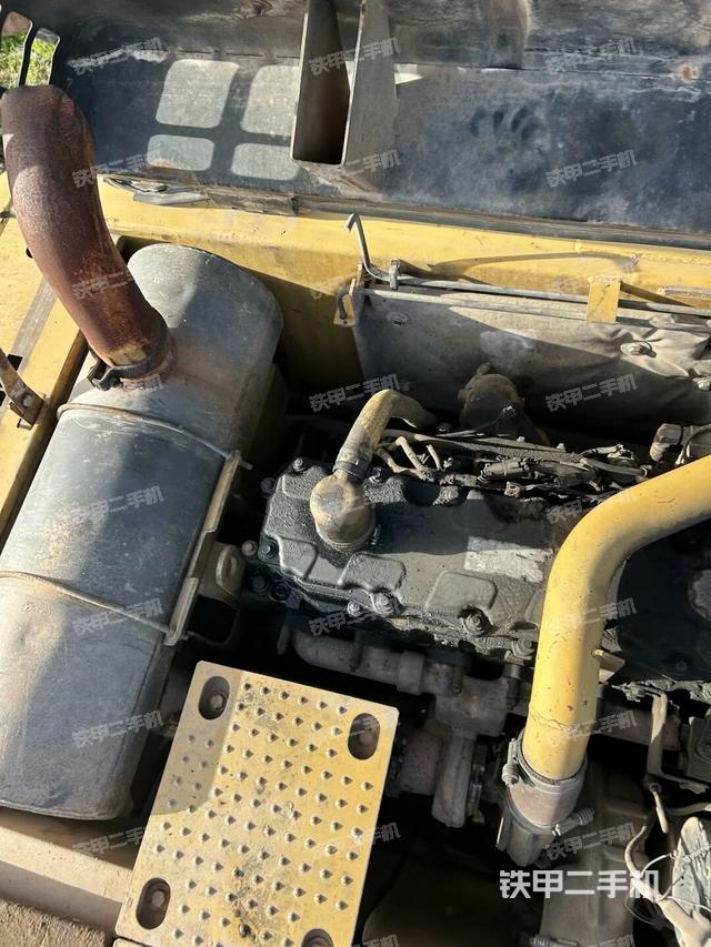 駕駛室頂部俯視（上車部件）