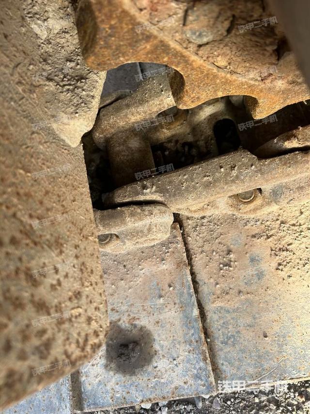 右側(cè)行走馬達(dá)蓋板（行走機(jī)構(gòu)）