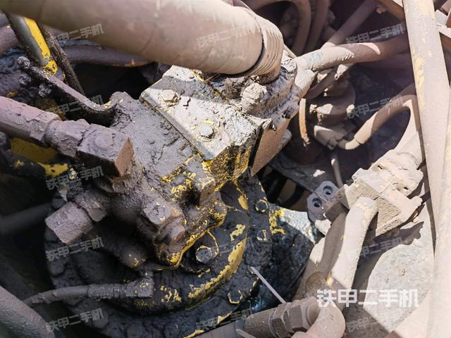 回轉(zhuǎn)馬達(dá)（上車部件）