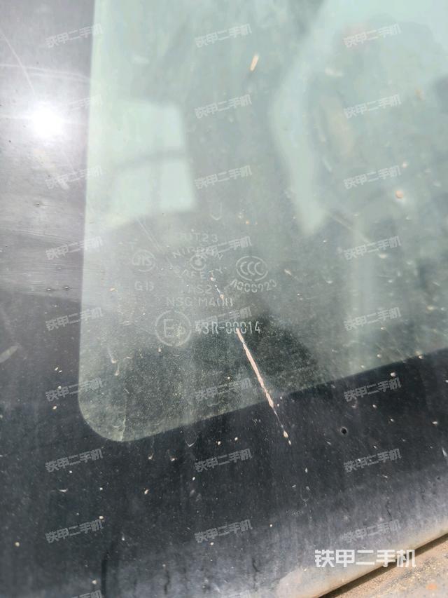 座椅后部(駕駛室部分) 座椅后部(駕駛室部分)