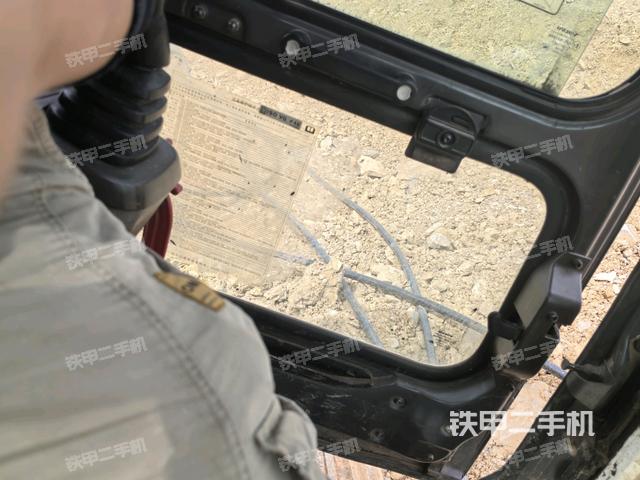 座椅后部（駕駛室部分）