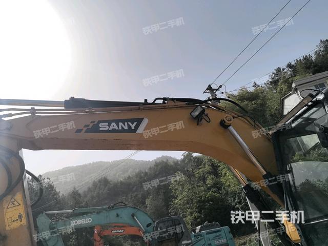 大臂整體?右側(cè)(工作和回轉(zhuǎn)裝置) 大臂整體?右側(cè)(工作和回轉(zhuǎn)裝置)