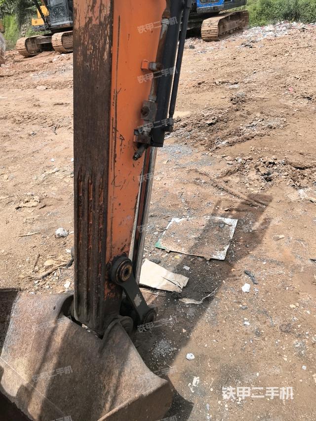 小臂整體左后（工作和回轉(zhuǎn)裝置）