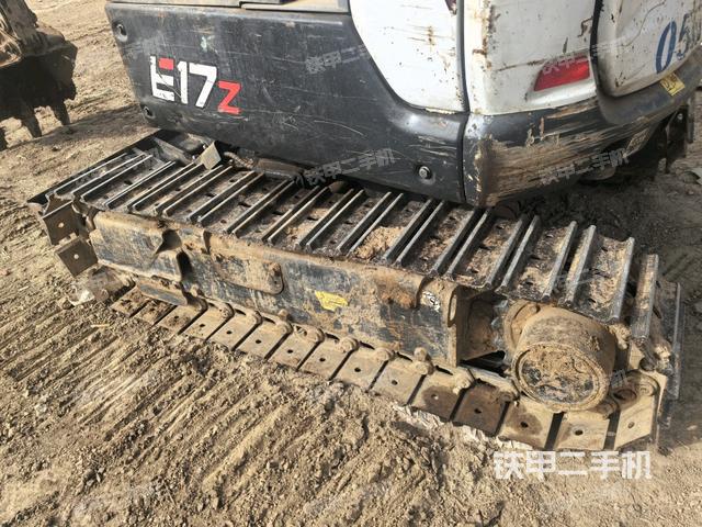 右驅(qū)動輪（行走機(jī)構(gòu)）