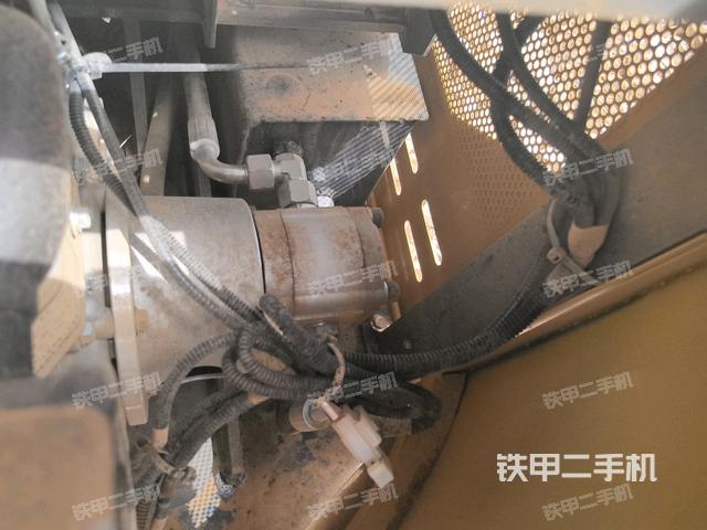 液壓泵室(大件艙室) 液壓泵室(大件艙室)