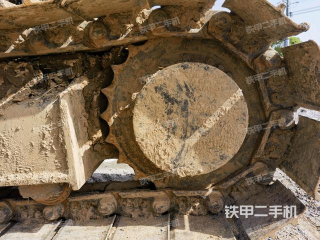 右驅(qū)動輪(行走機構(gòu)) 右驅(qū)動輪(行走機構(gòu))