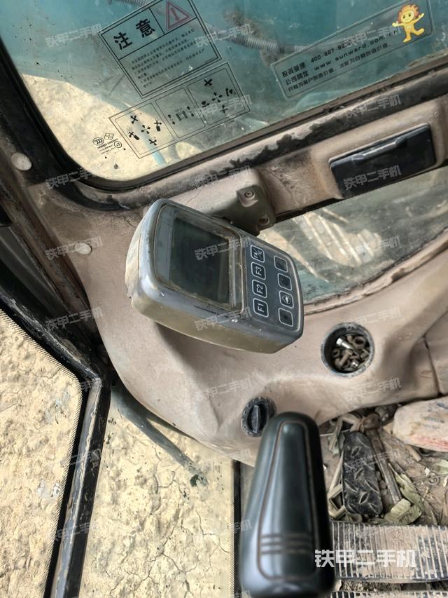 顯示屏?(駕駛室部分) 顯示屏?(駕駛室部分)