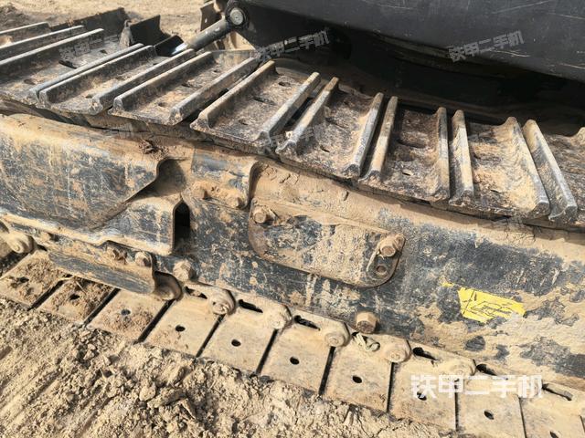 左側(cè)行走馬達(dá)蓋板（行走機(jī)構(gòu)）