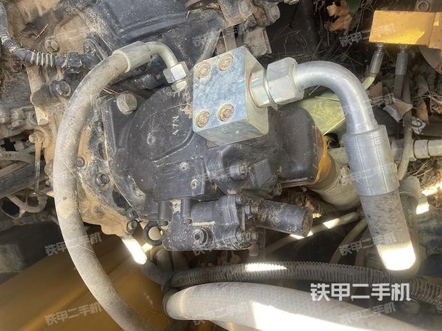 液壓泵室(大件艙室) 液壓泵室(大件艙室)