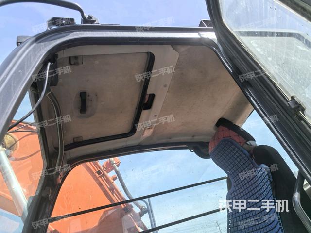 頂棚整體(駕駛室部分) 頂棚整體(駕駛室部分)