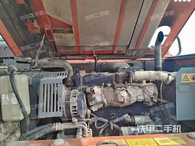 發(fā)動機室(上車部件) 發(fā)動機室(上車部件)