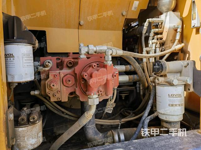 液壓泵室(大件艙室) 液壓泵室(大件艙室)