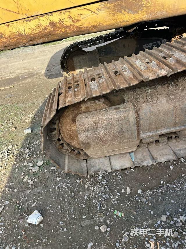 左導(dǎo)向輪（行走機(jī)構(gòu)）