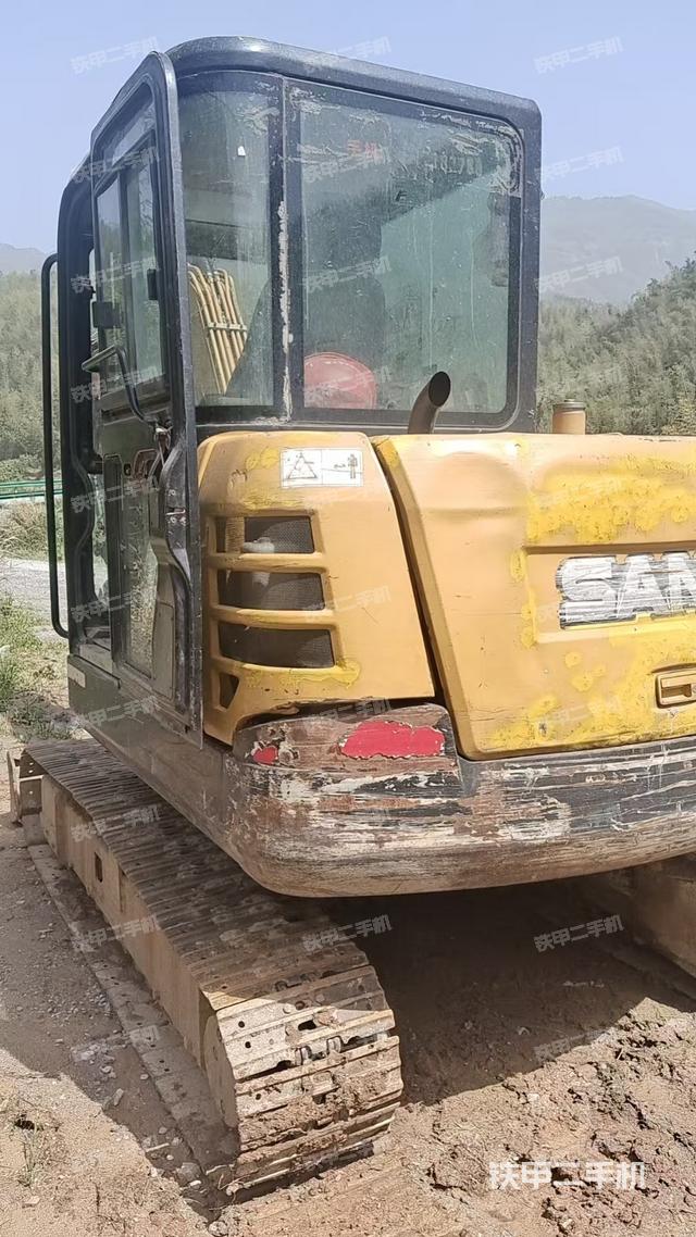 整機右后45°（整機外觀）