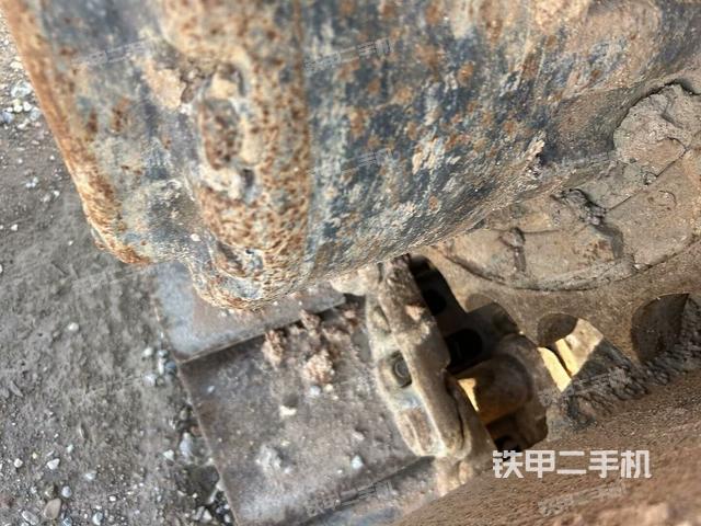 右驅(qū)動(dòng)輪（行走機(jī)構(gòu)）