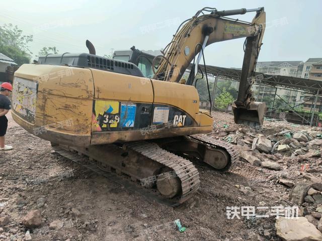 右后45(整機(jī)外觀) 右后45(整機(jī)外觀)