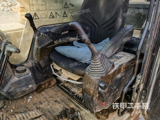 座椅左側(cè)控制臺/音響/含左手柄（駕駛室部分）