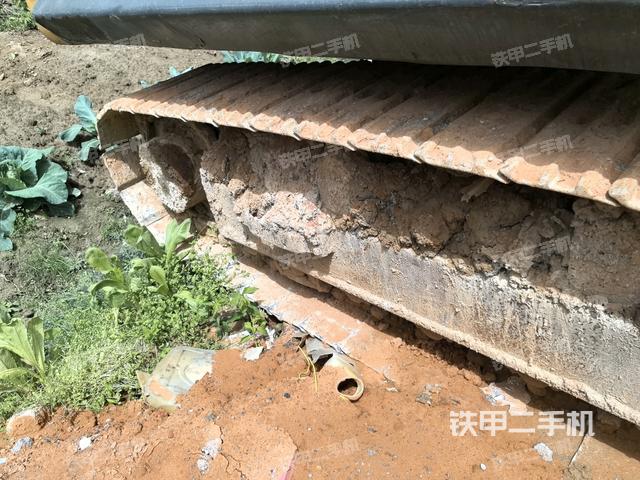 左側(cè)履帶整體?(行走機(jī)構(gòu)) 左側(cè)履帶整體?(行走機(jī)構(gòu))