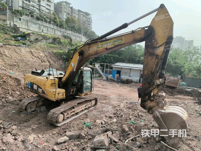 右前45(整機(jī)外觀) 右前45(整機(jī)外觀)