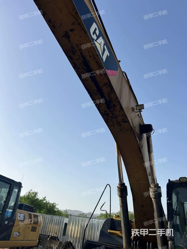 大臂整體?右側(cè)（工作和回轉(zhuǎn)裝置）