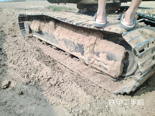 左側(cè)履帶整體?（行走機(jī)構(gòu)）