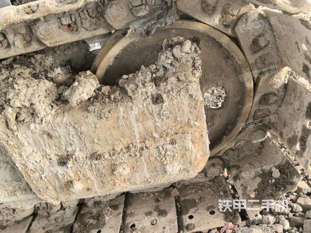 右導向輪(行走機構) 右導向輪(行走機構)