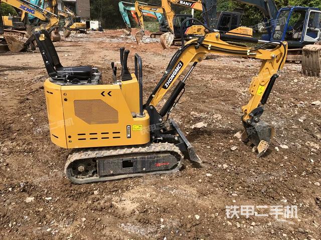 左后45(整機(jī)外觀) 左后45(整機(jī)外觀)